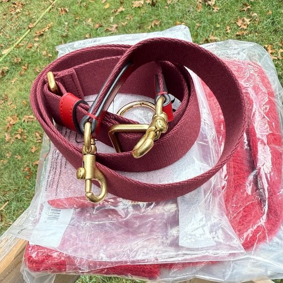 Coach Lunar New Year Cargo Tote Bag 26 With Logo Snake Script - Picture 2 of 3